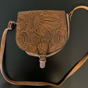 Brown leather crossbody bag